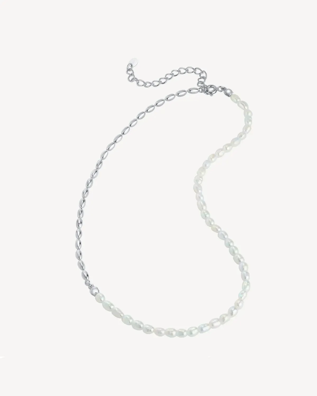 Dazzling Arc Pearl Collar Chain