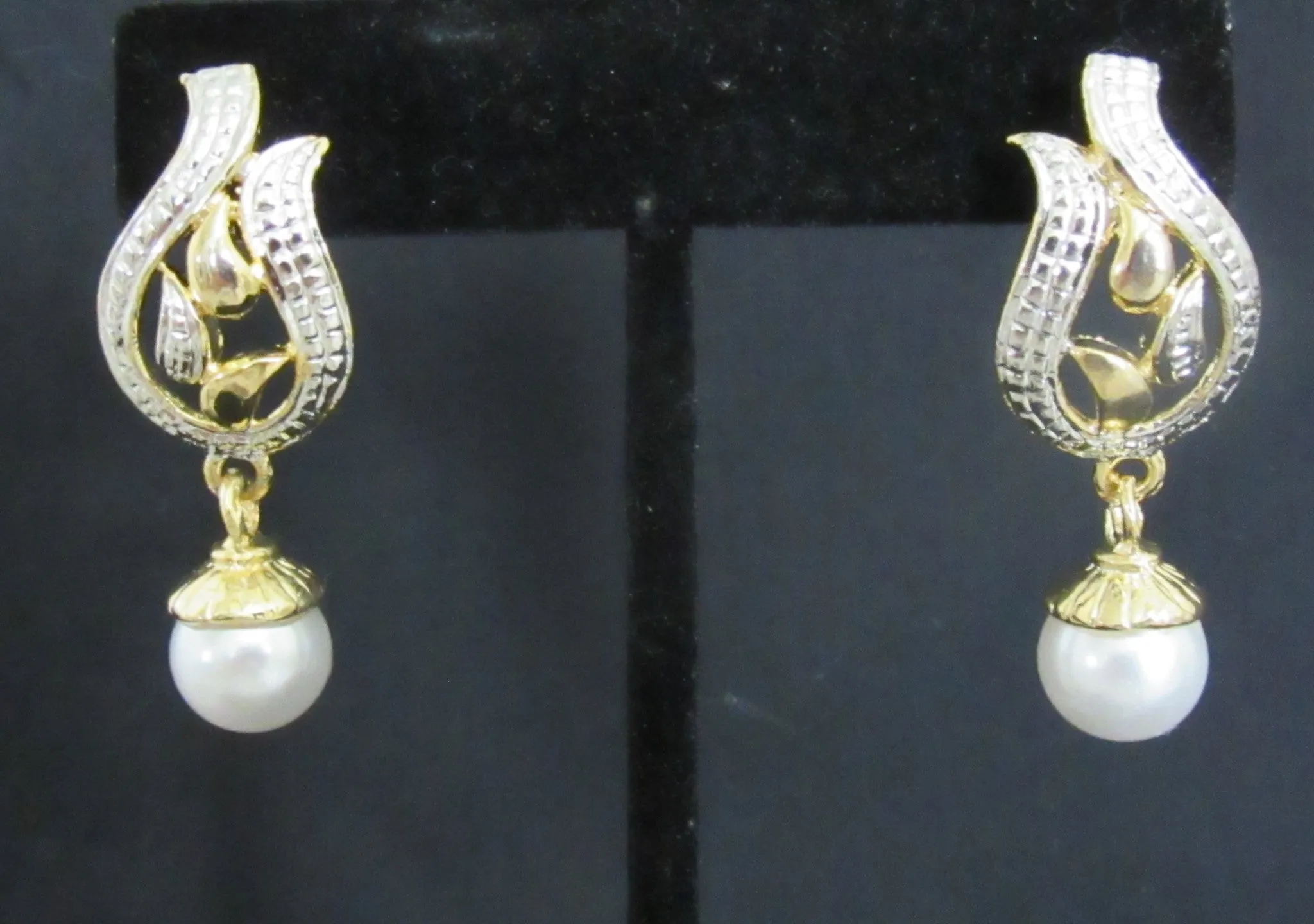 Earrings 7325 Golden Silver Pearls Splendid Earrings