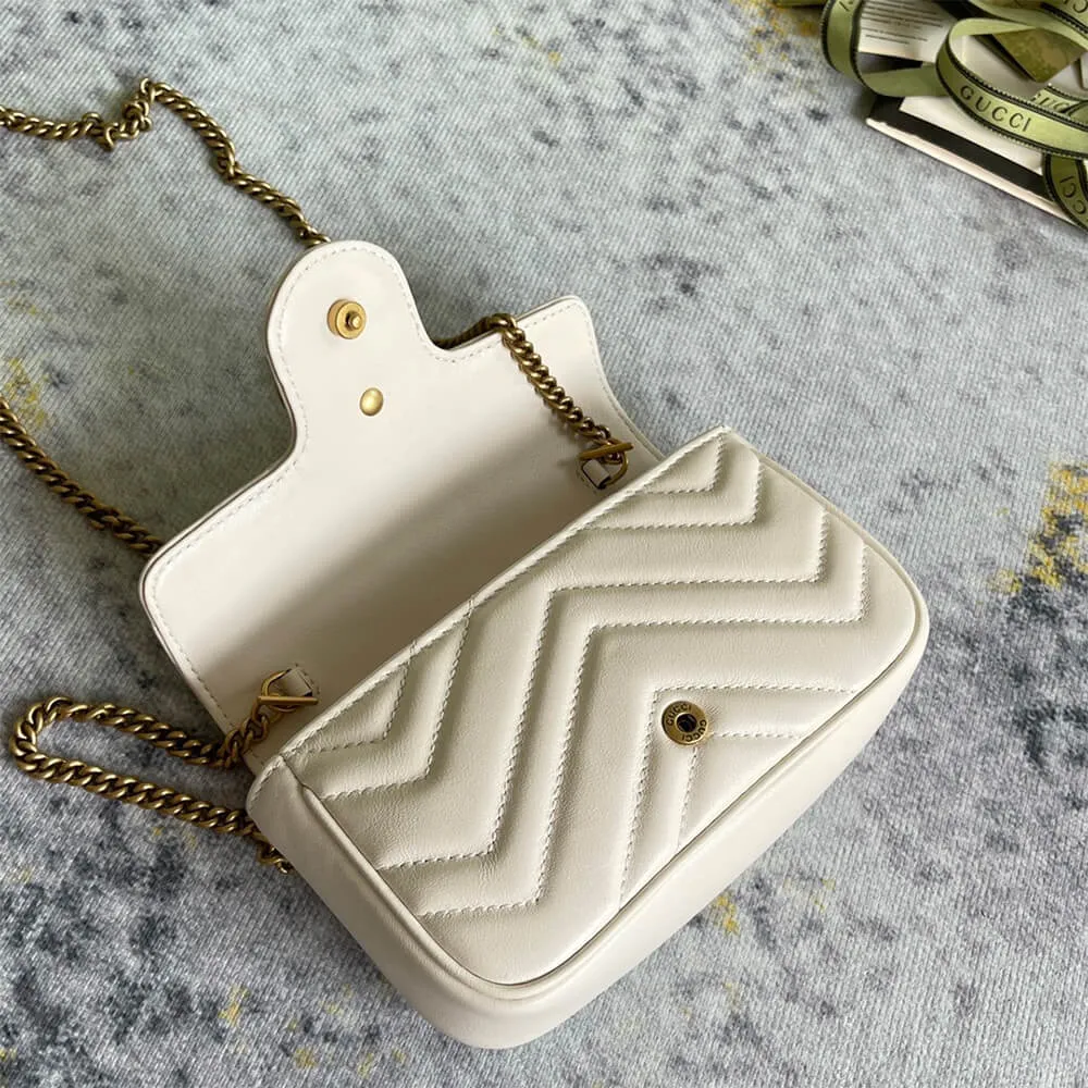 Gucci GG Marmont Matelassé Leather Super Mini Bag