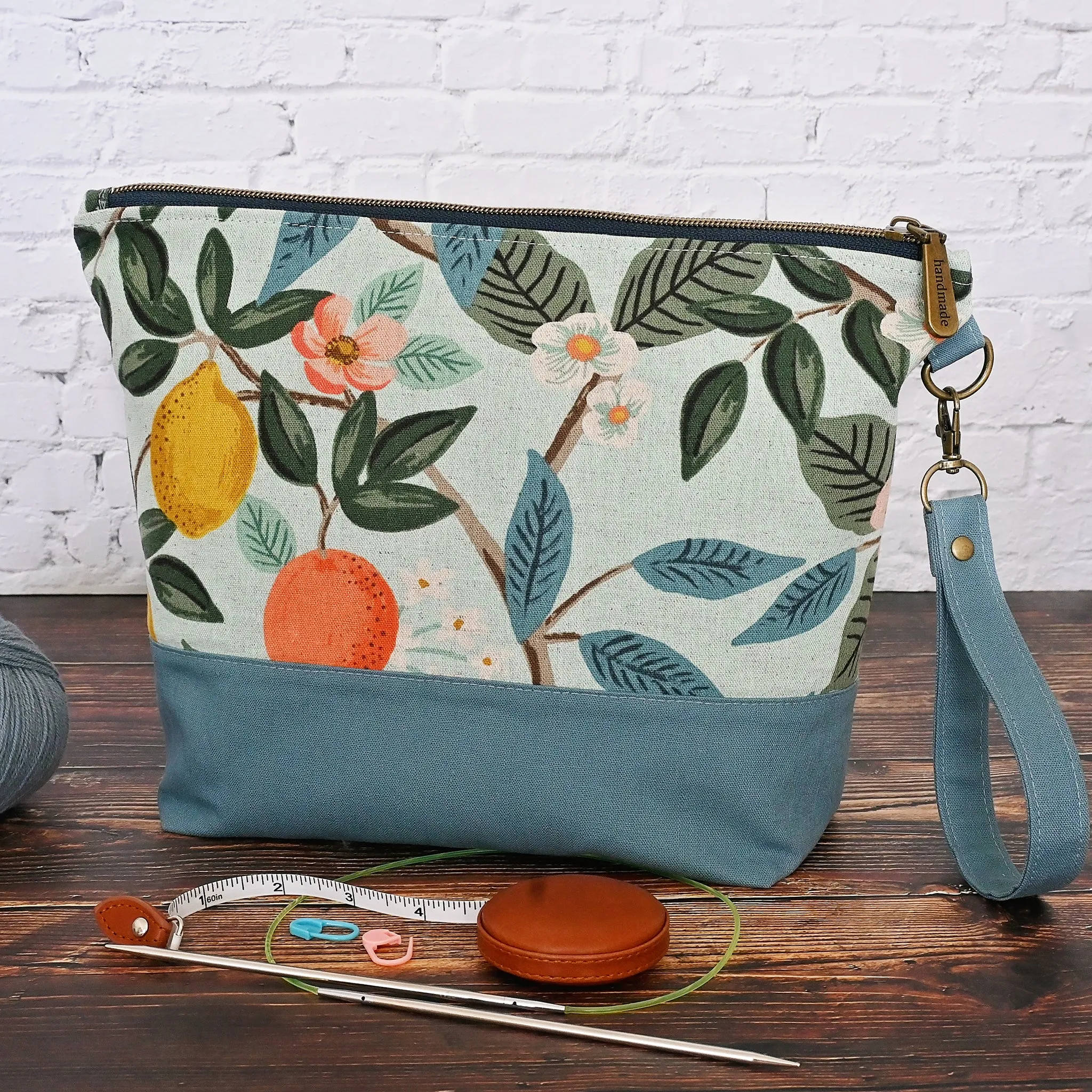 Medium Sized Project Bag in Canvas and Linen